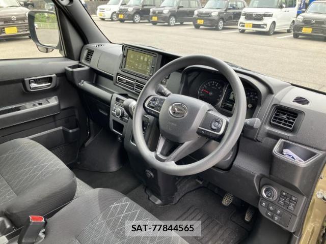 Daihatsu ATRAI 2022-09 8373970-3