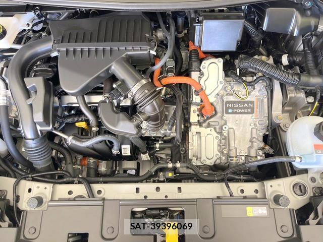 Nissan AURA 2025-04 8373916-17