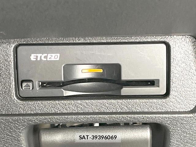 Nissan AURA 2025-04 8373916-6