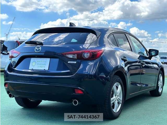 Mazda AXELA SPORT 2014-02 8373571-1
