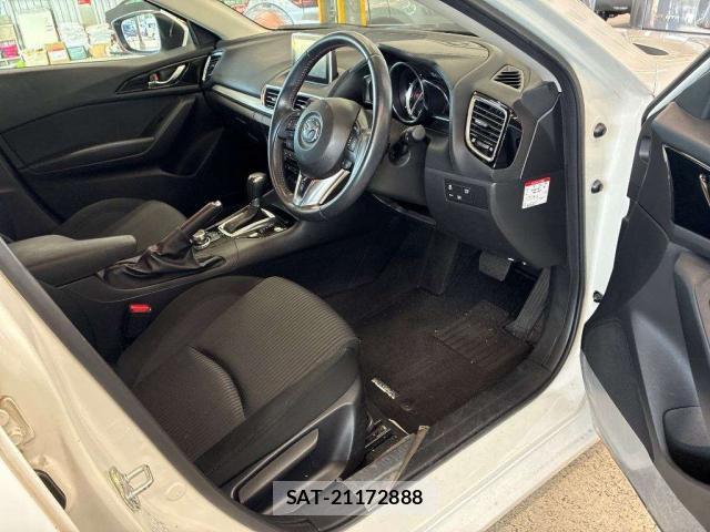 Mazda AXELA SPORT 2014-11 8373871-10