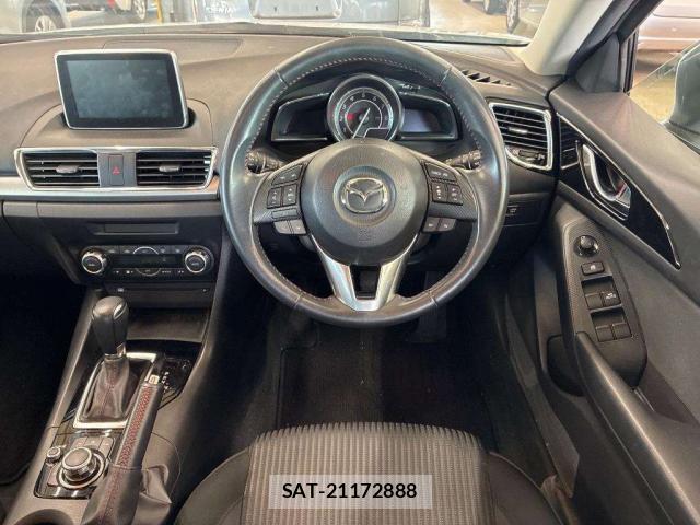 Mazda AXELA SPORT 2014-11 8373871-2