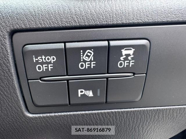 Mazda AXELA SPORT 2017-01 8373929-11