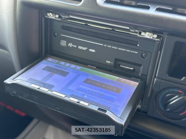 Mazda BONGO VAN 2013-01 8372576-5