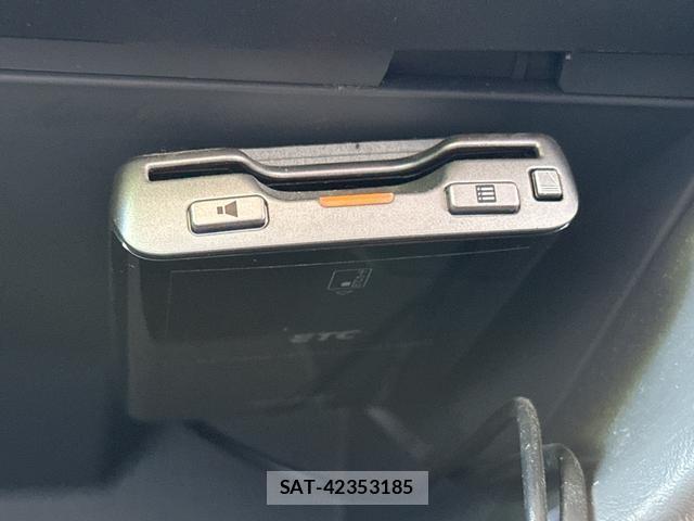 Mazda BONGO VAN 2013-01 8372576-6