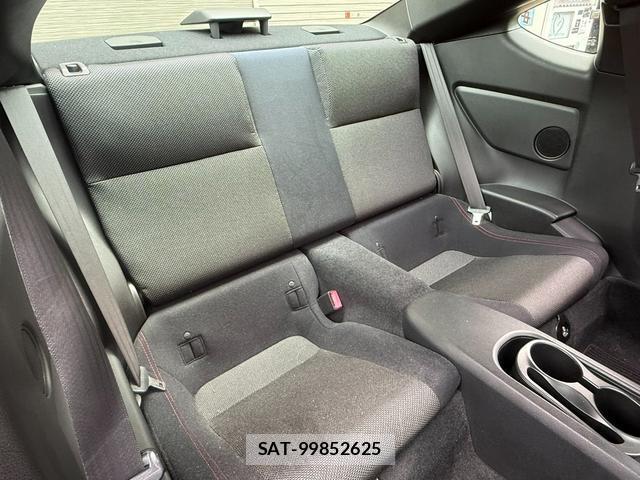 Subaru BRZ 2013-07 8373250-13
