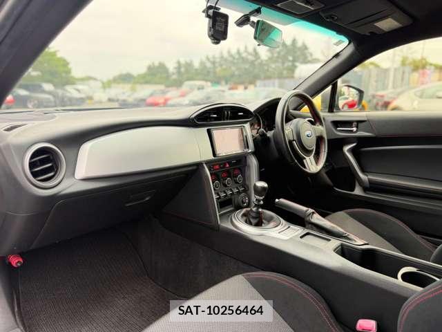 Subaru BRZ 2013-12 8373260-10