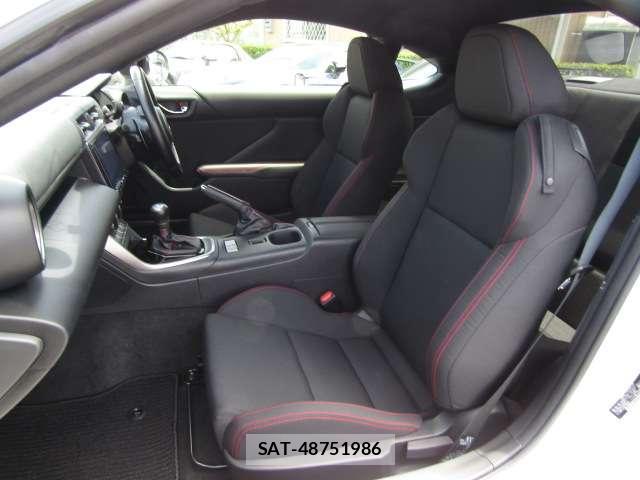 Subaru BRZ 2022-01 8374013-3