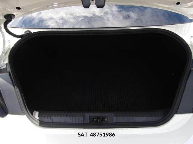 Subaru BRZ 2022-01 8374013-9