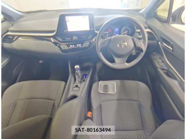 Toyota C-HR 2020-08 8372884-2