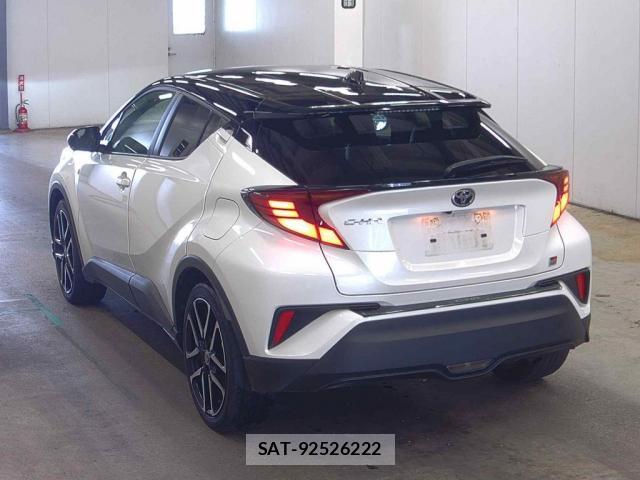 Toyota C-HR 2021-05 8372919-1