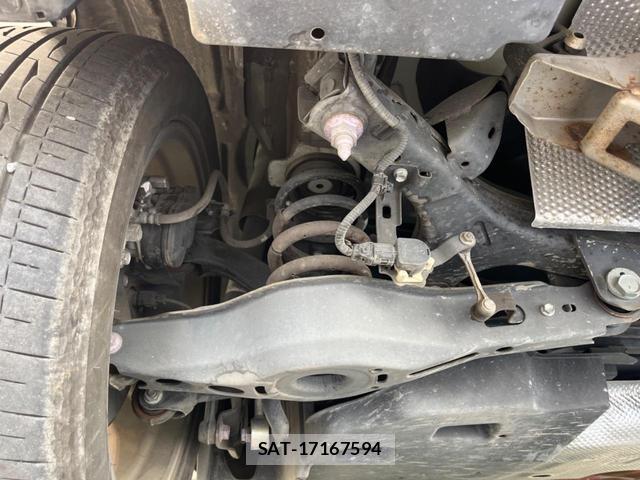 Toyota C-HR 2017-12 8372986-19