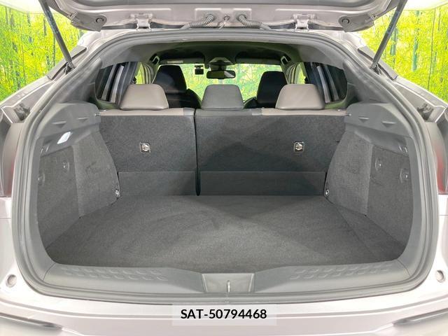 Toyota C-HR 2019-10 8373028-9