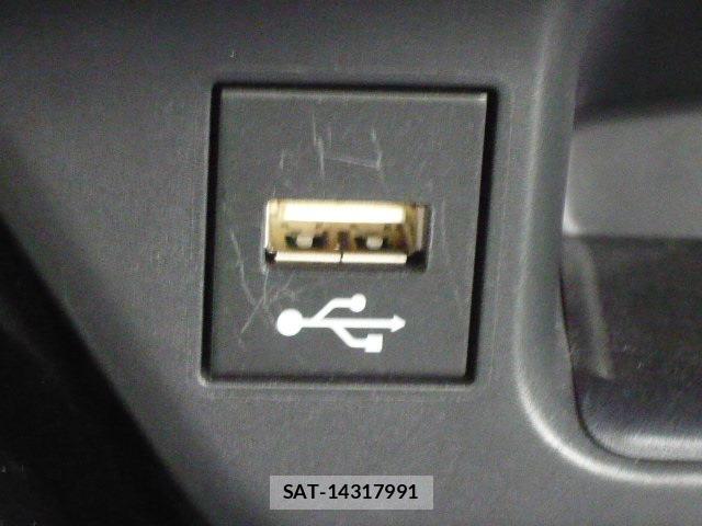 Toyota C-HR 2019-12 8373209-13