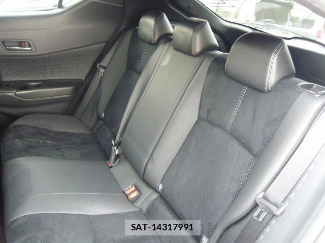 Toyota C-HR 2019-12 8373209-3