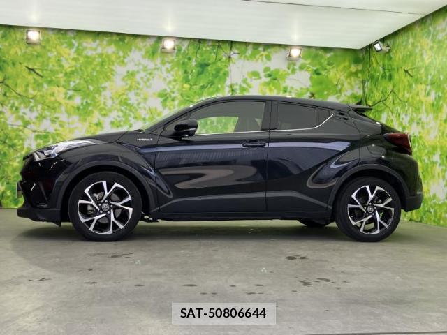Toyota C-HR 2018-11 8373468-1