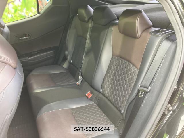Toyota C-HR 2018-11 8373468-7