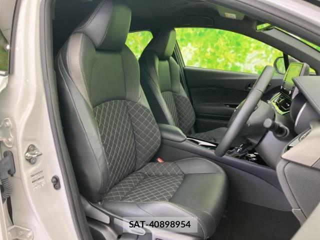 Toyota C-HR 2022-10 8374116-3