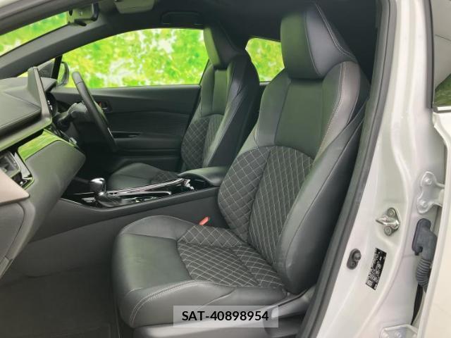 Toyota C-HR 2022-10 8374116-5