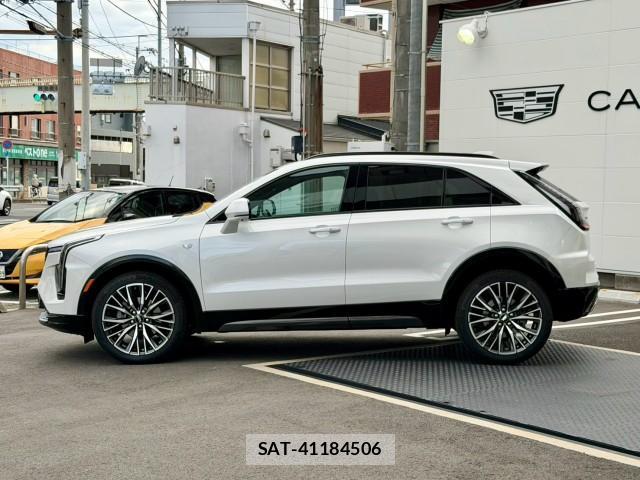 Cadillac XT4 2025-02 8373946-11