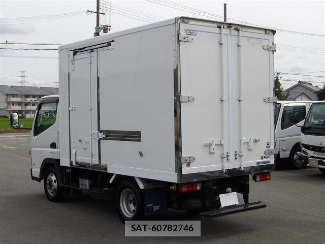 MITSUBISHI FUSO CANTER 2020-05 8372721-1