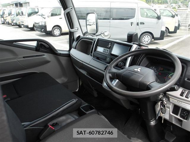 MITSUBISHI FUSO CANTER 2020-05 8372721-11