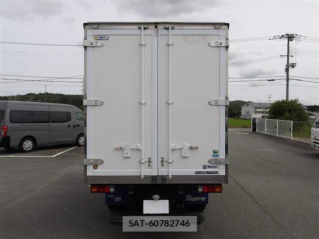 MITSUBISHI FUSO CANTER 2020-05 8372721-13