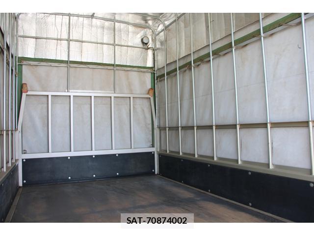 MITSUBISHI FUSO CANTER 2016-04 8373176-13