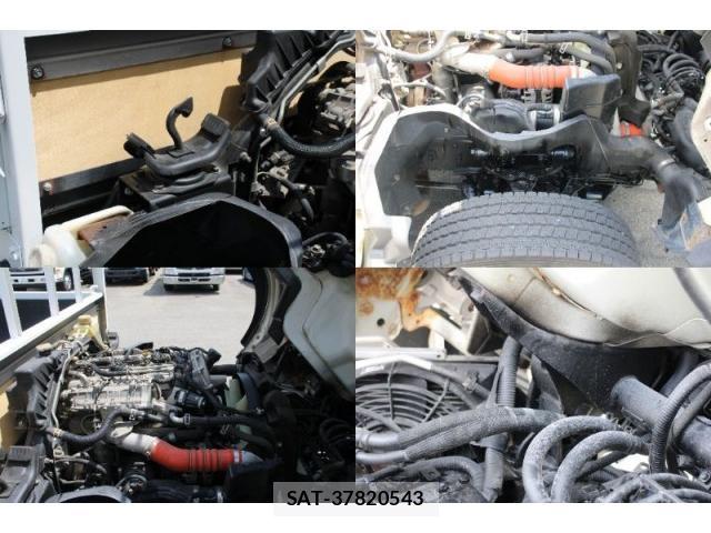 MITSUBISHI FUSO CANTER 2015-10 8373177-11