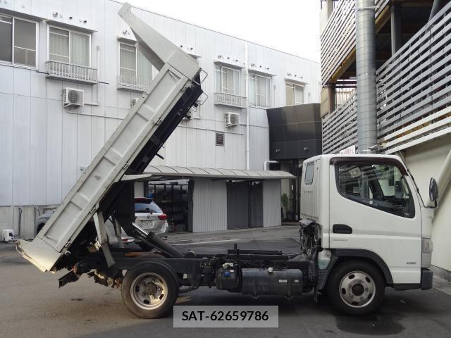 MITSUBISHI FUSO CANTER 2013-07 8373372-5
