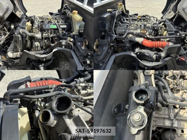 MITSUBISHI FUSO CANTER 2015-07 8373894-13