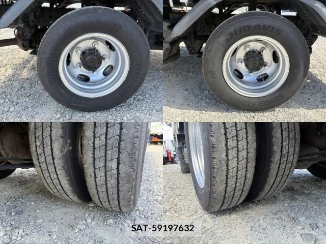 MITSUBISHI FUSO CANTER 2015-07 8373894-7
