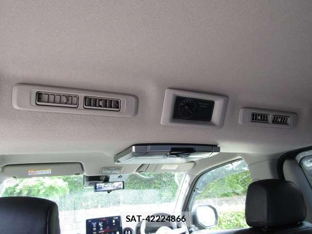 Nissan CARAVAN BUS 2023-01 8374054-2