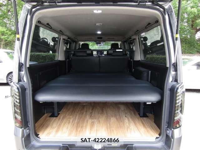 Nissan CARAVAN BUS 2023-01 8374054-3
