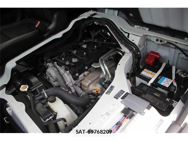 Nissan Caravan 2021-12 8373532-4