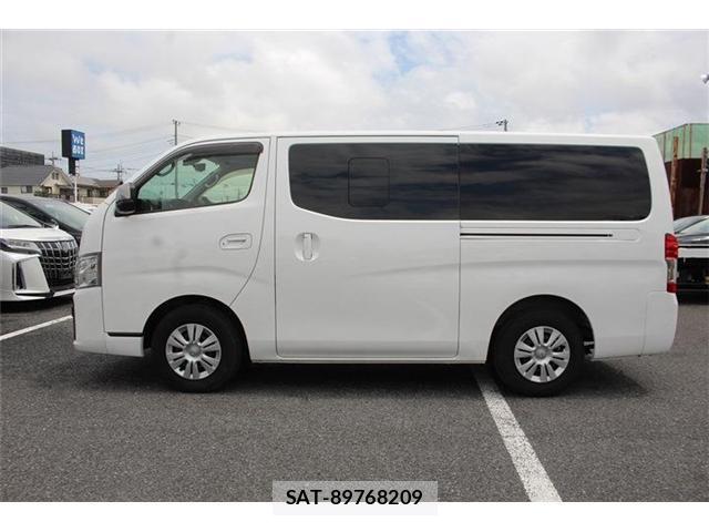 Nissan Caravan 2021-12 8373532-9