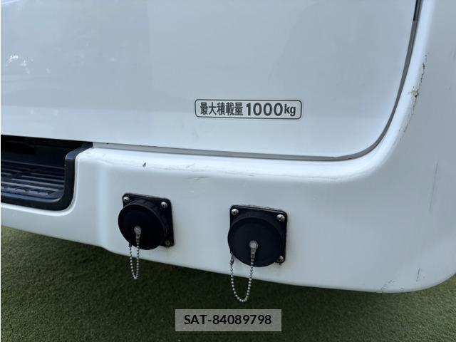Nissan Caravan 2008-09 8374030-13