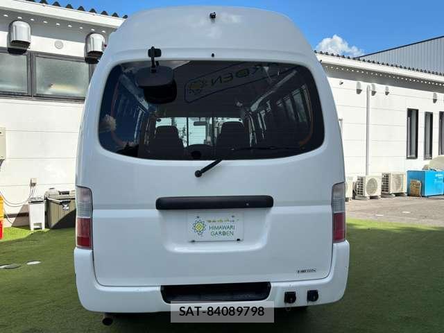 Nissan Caravan 2008-09 8374030-18
