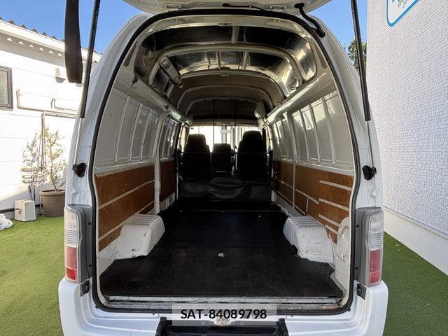 Nissan Caravan 2008-09 8374030-8