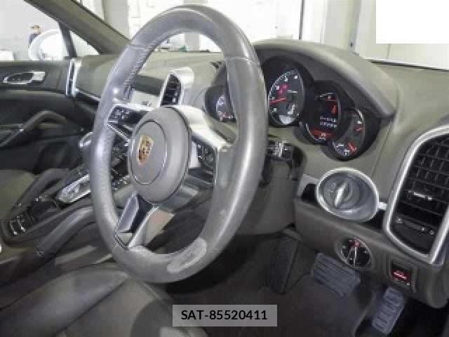 Porsche CAYENNE 2016-05 8373307-3