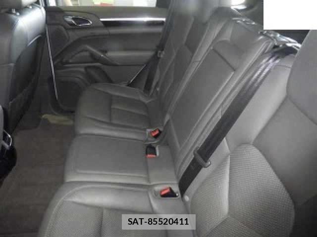 Porsche CAYENNE 2016-05 8373307-4
