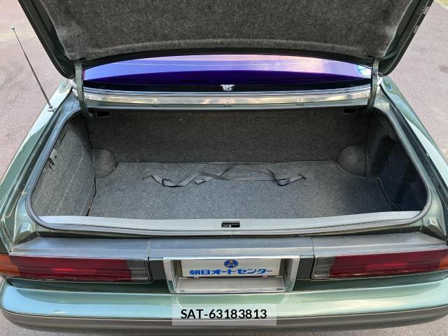 Nissan CEDRIC CIMA 1990-12 8373474-18