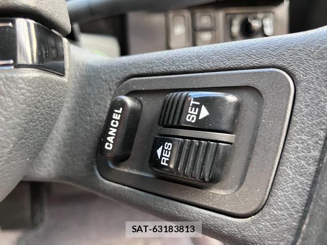 Nissan CEDRIC CIMA 1990-12 8373474-19