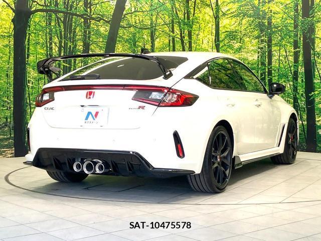 Honda CIVIC 2026-07 8372552-16