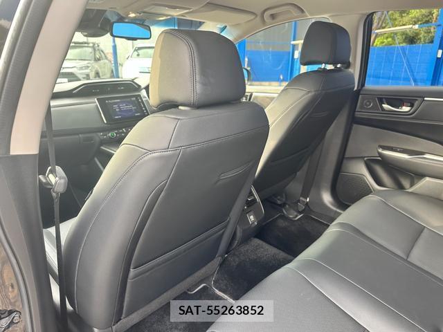 Honda CLARITY PHEV 2018-08 8373264-11