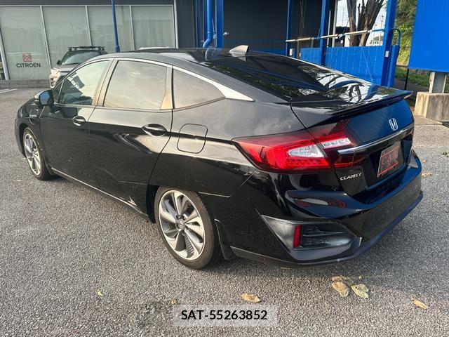 Honda CLARITY PHEV 2018-08 8373264-4