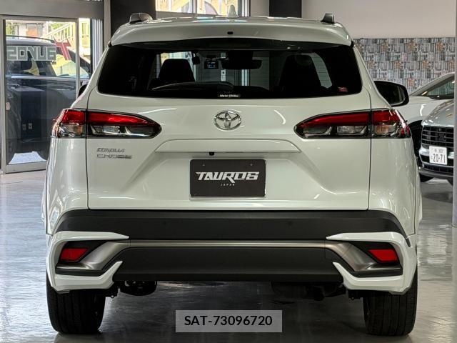 Toyota COROLLA CROSS 2022-02 8372701-1