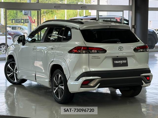 Toyota COROLLA CROSS 2022-02 8372701-14