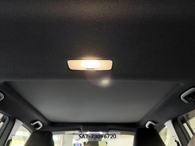 Toyota COROLLA CROSS 2022-02 8372701-16