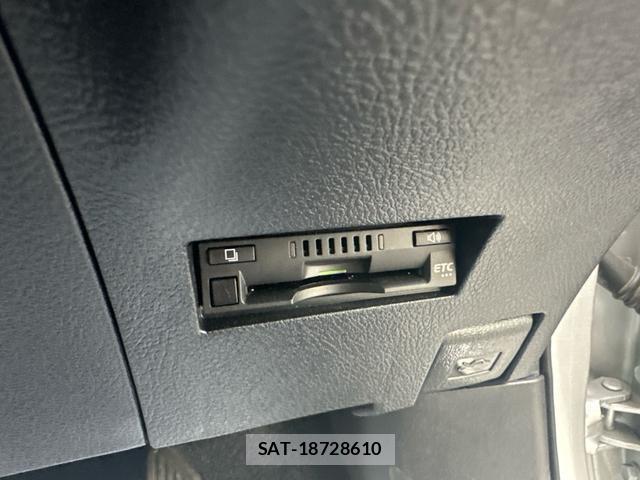Toyota COROLLA FIELDER 2021-07 8372579-6